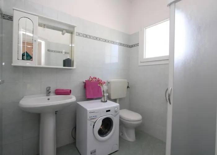 Διαμέρισμα Cozy With Private Garden *